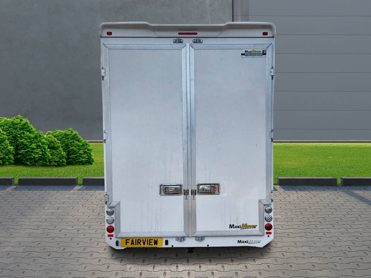 Moveaxis van at loading area